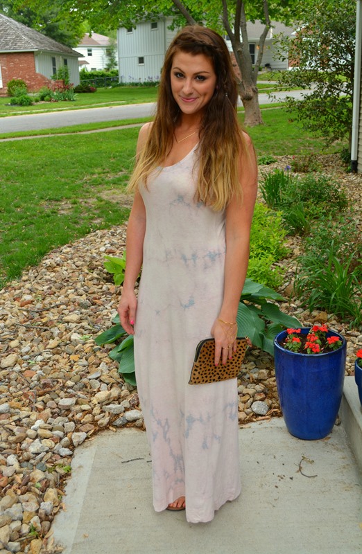 ashley from lsr, tie dye maxi dress, madewell calf-hair leopard clutch, courtney loves gorjana uptown ring to wrist cuff, hello cheeseburger earrings, snakeskin gladiator flats