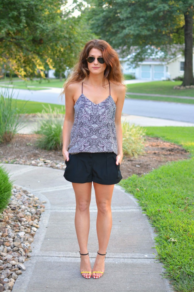 ashley from lsr, express barcelona cami, color block and mixed print sandals