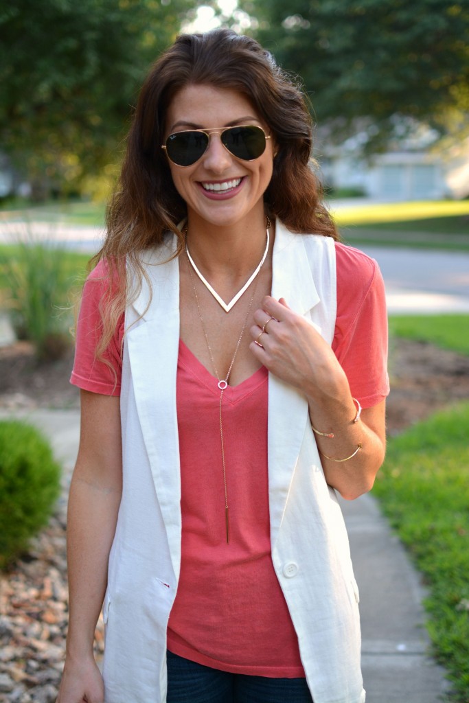 ashley from lsr, bb dakota white vest, baublebar collar necklace