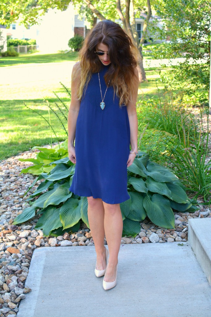 ashley from lsr, navy dress, nude pumps