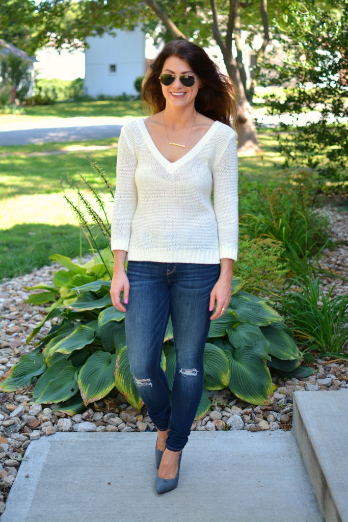 ashley from lsr in an h&m summer sweater, express jeans, and nine west pumps