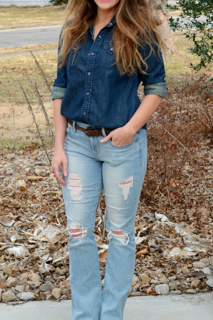 Ashley from LSR in Ray-Ban Clubmaster sunglasses, flare jeans, and a denim shirt