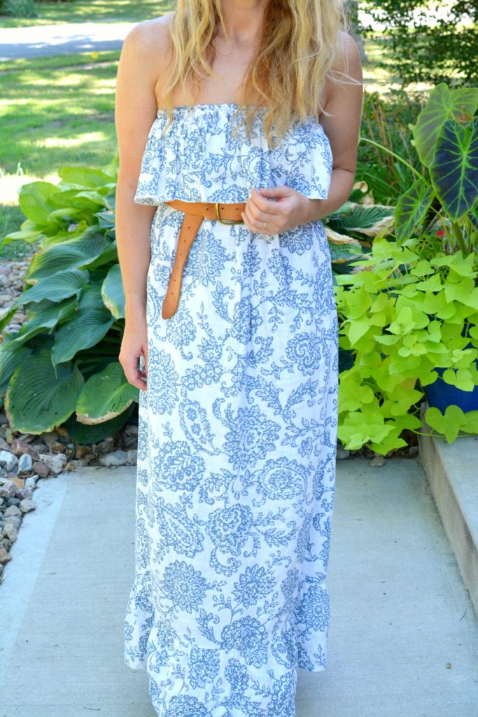 Ashley from LSR in a printed linen maxi dress and linea pelle belt