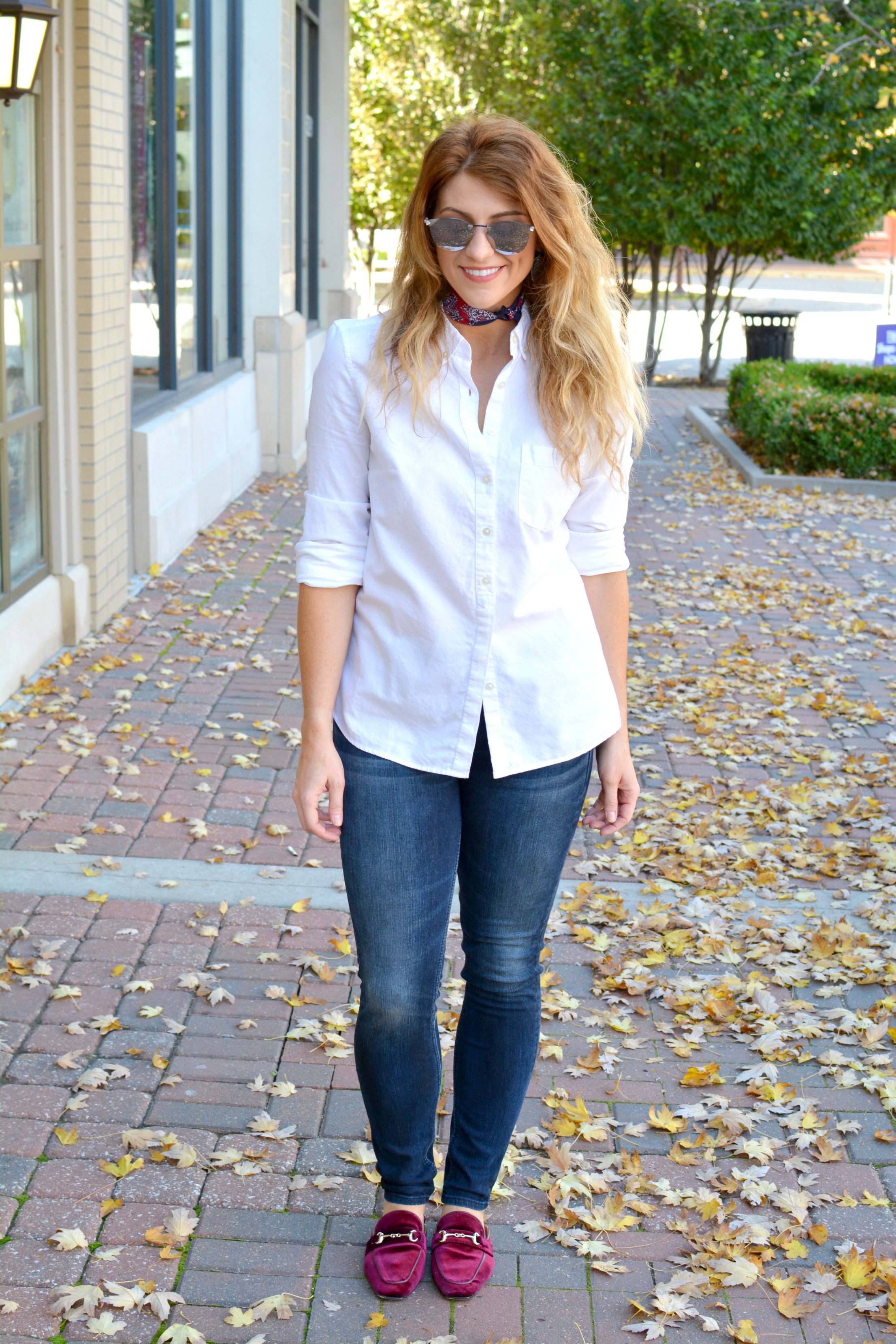 Basic Boyfriend Shirt + Velvet Mules. | Le Stylo Rouge