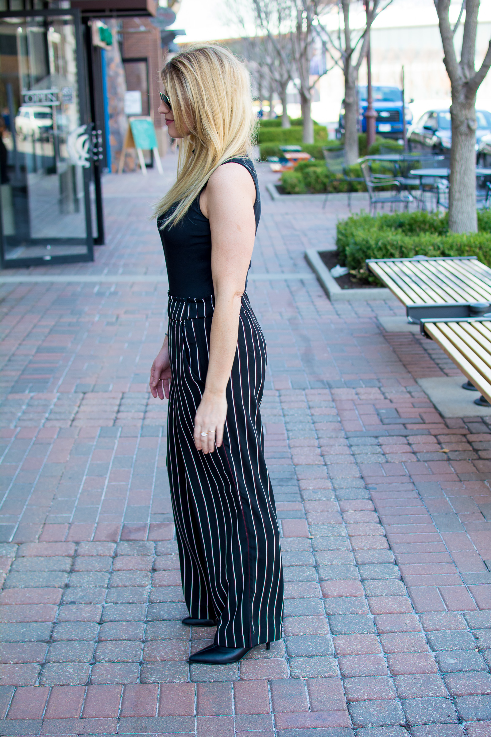 Wide leg outlet striped trousers