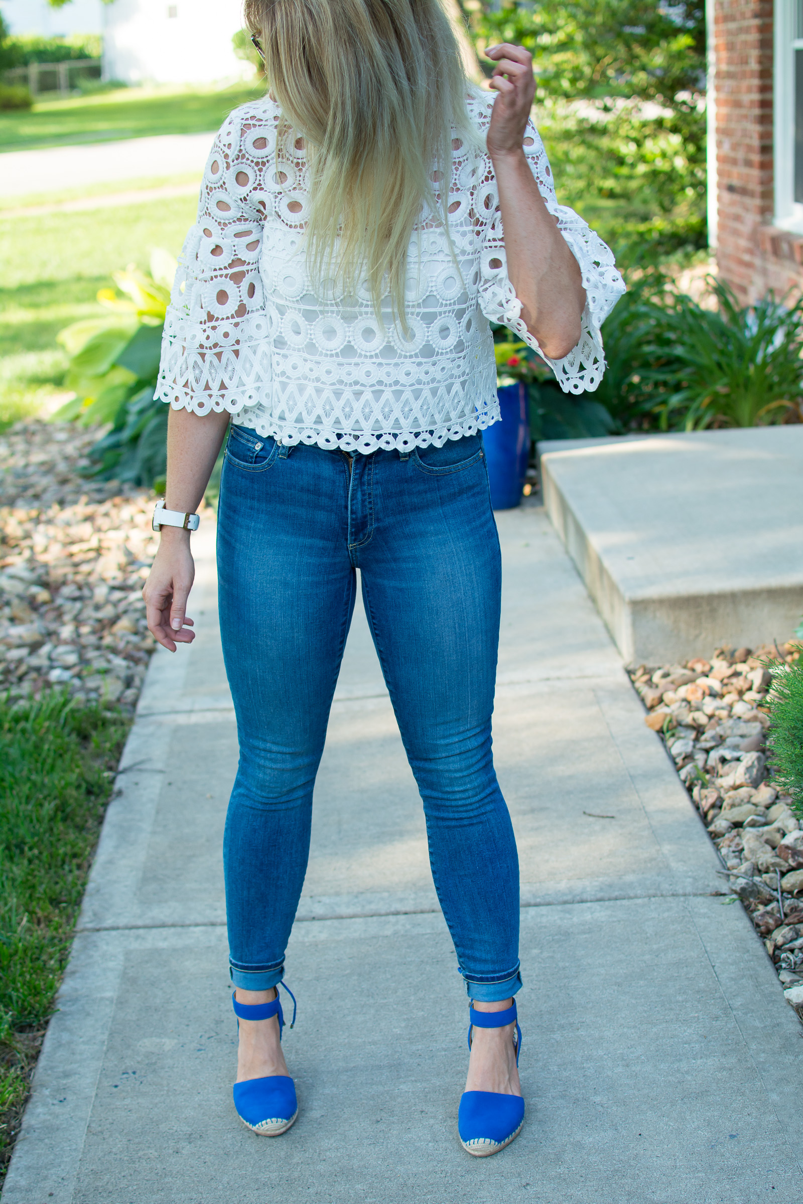 White Crochet Top + Blue Wedges. Le Stylo Rouge