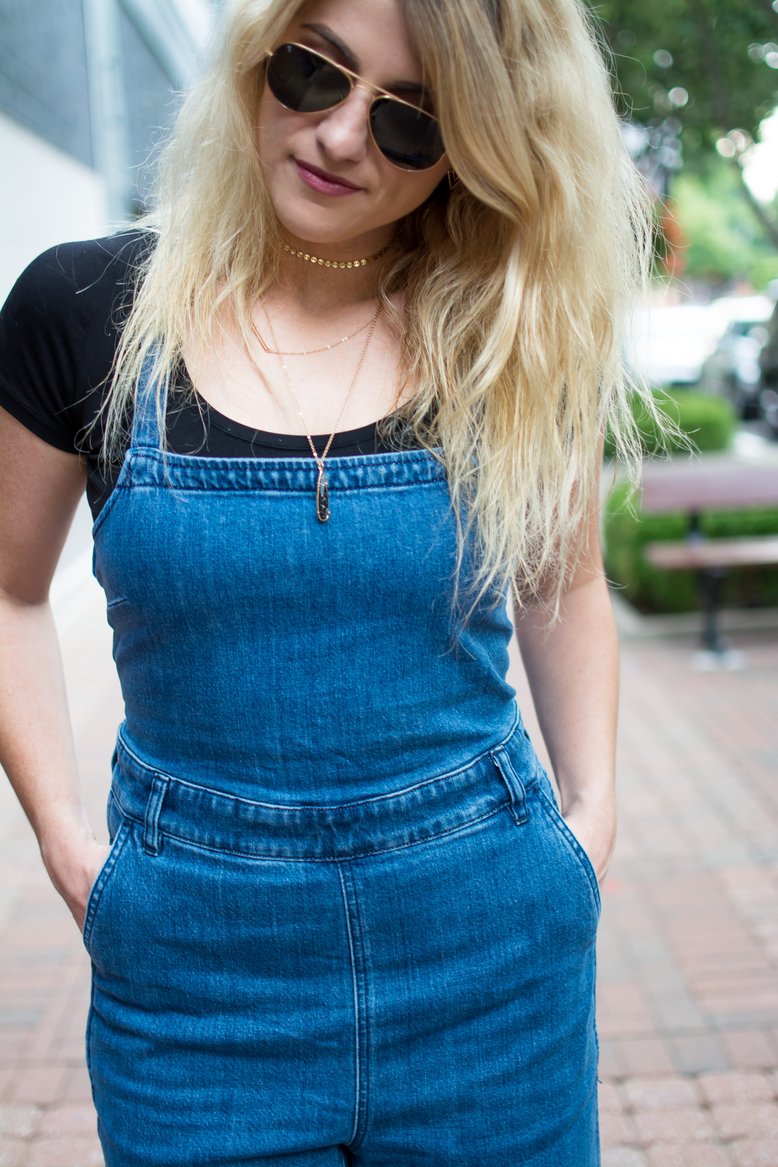 How to Wear a Denim Jumpsuit. | Ashley from Le Stylo Rouge