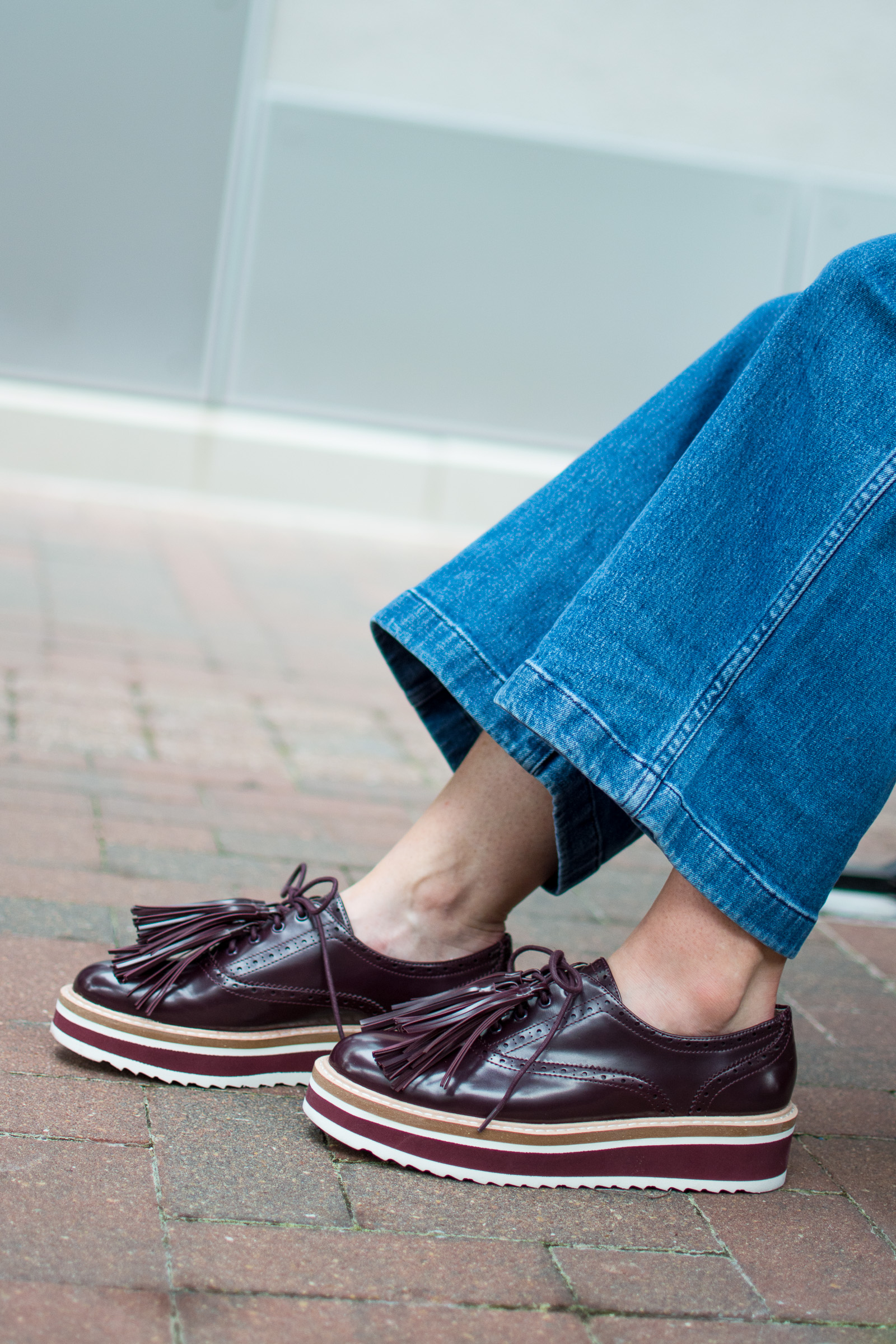 How to Wear a Denim Jumpsuit. | Ashley from Le Stylo Rouge