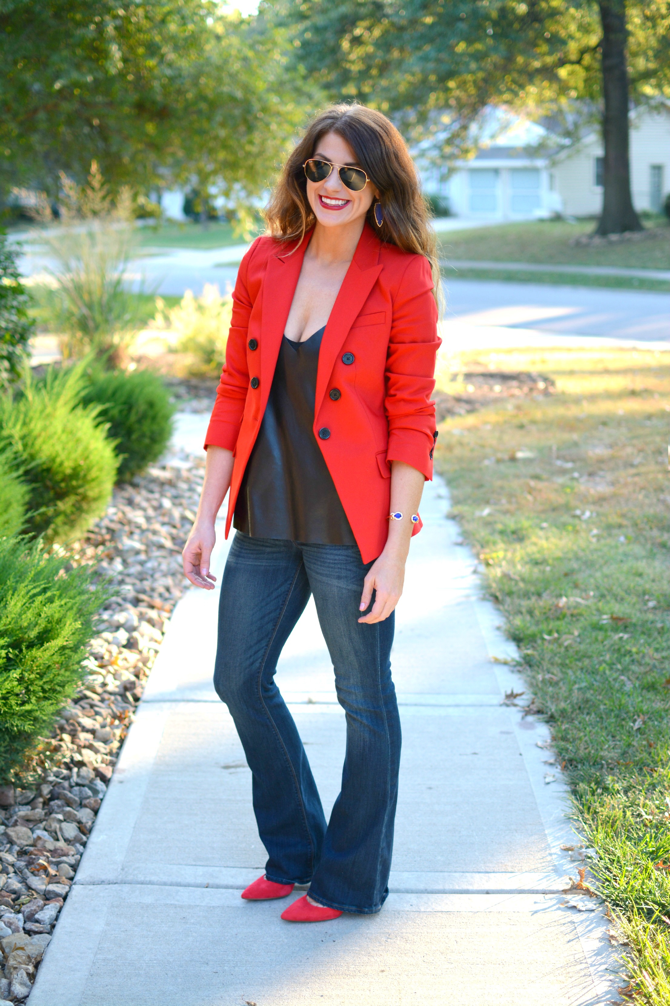 Fire Engine Red Blazer. | Le Stylo Rouge