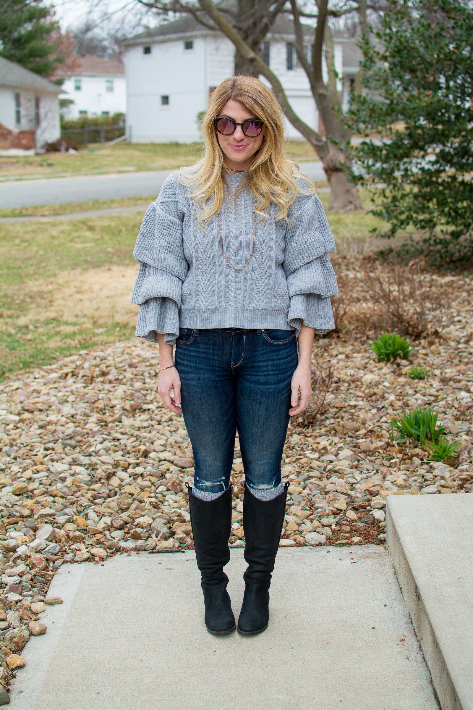 Super Ruffled Sweater + Riding Boots. | Le Stylo Rouge