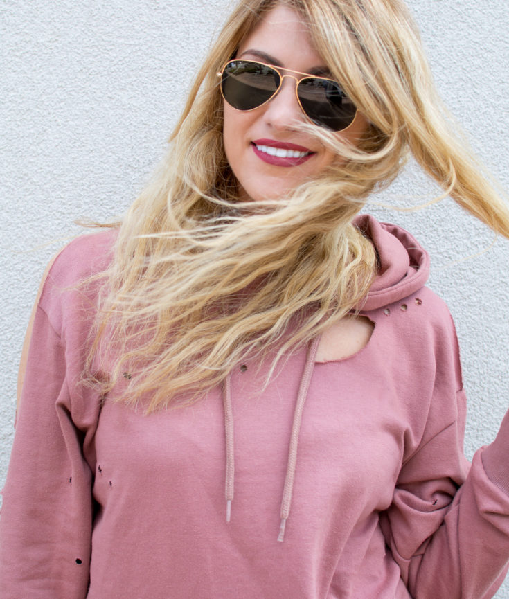 Destroyed Blush Hoodie. | Ashley from Le Stylo Rouge