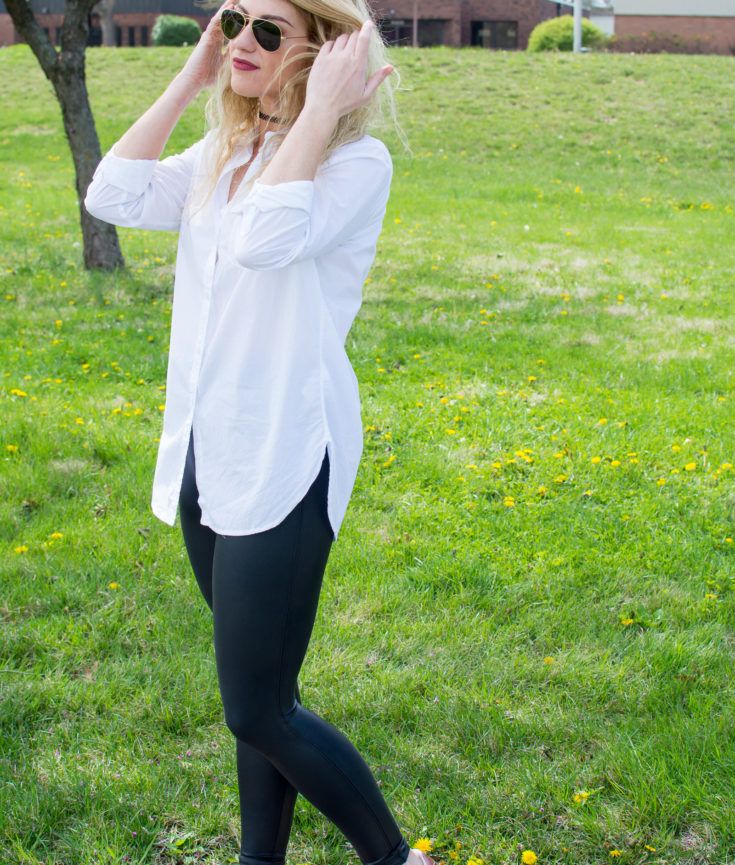 Athleisure How-to: White Button-up and Sneakers. | Ashley from Le Stylo Rouge