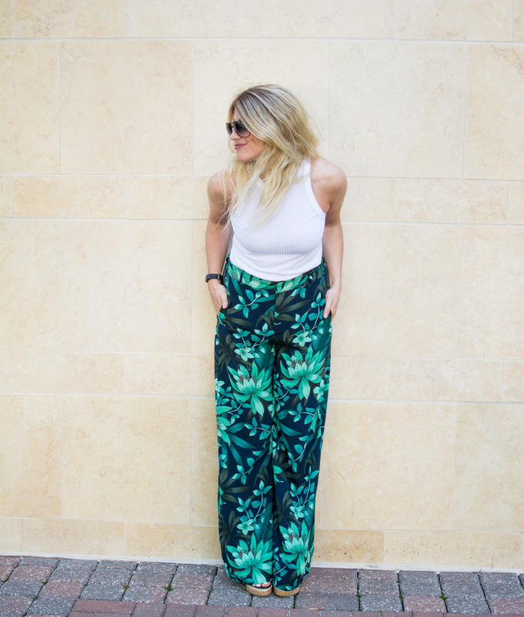 How to Wear Wide Leg Trousers. | Ashley from Le Stylo Rouge