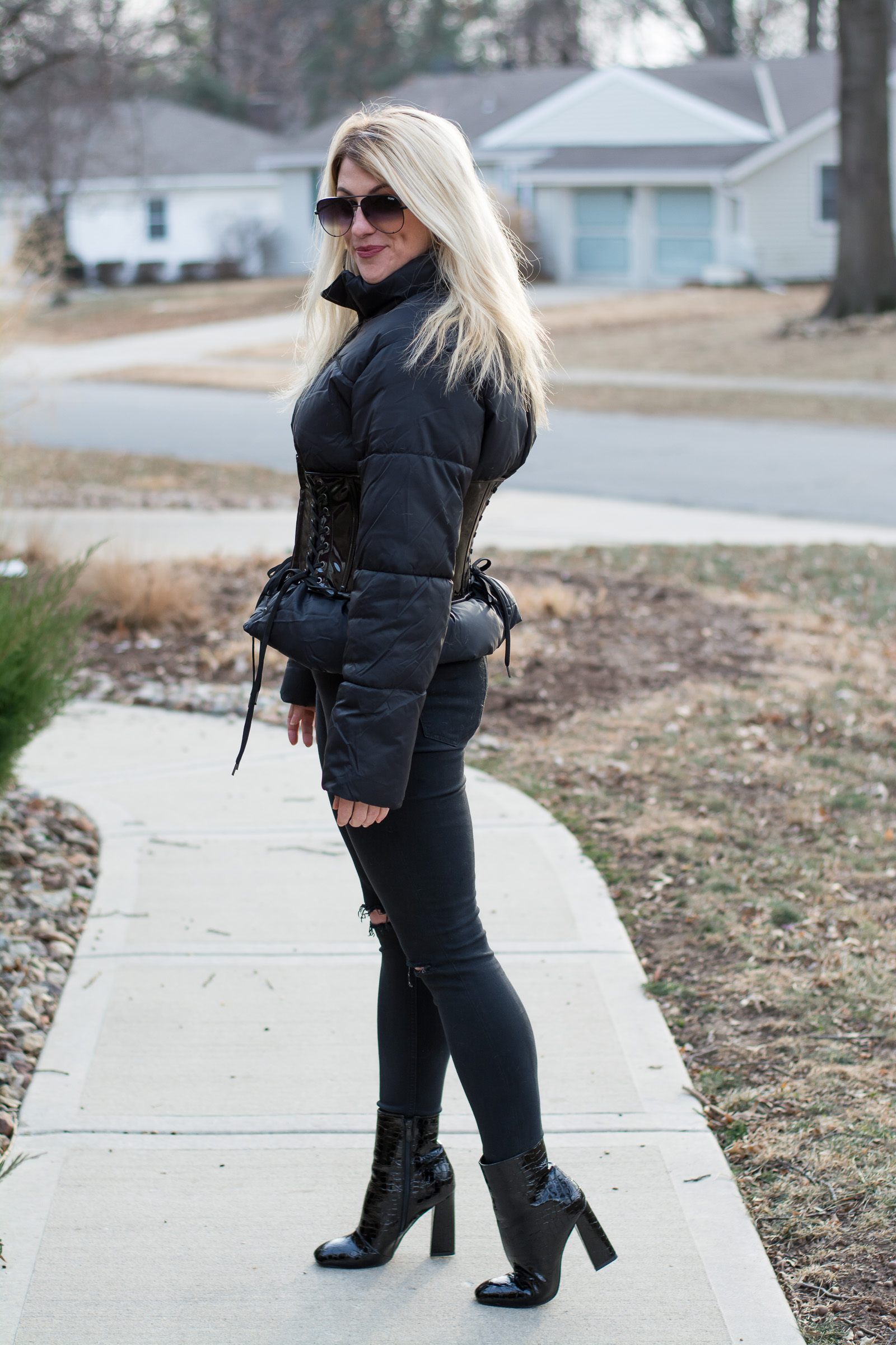 Winter Style: Corset Coat. | Ashley from Le Stylo Rouge