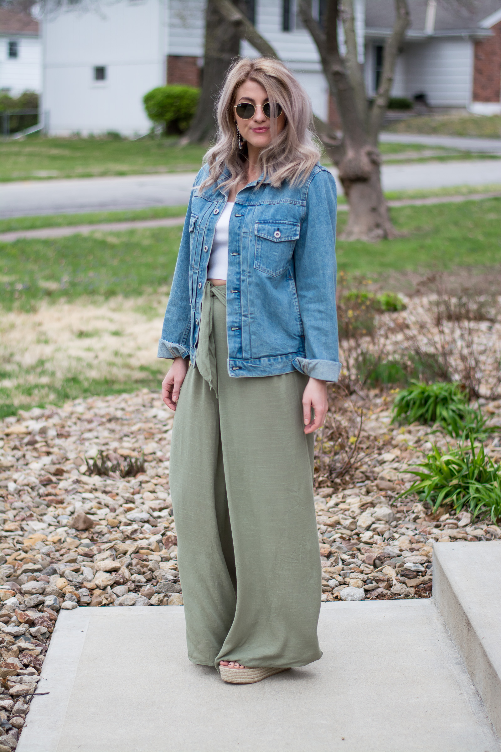 Spring Outfit: Olive Green Linen Pants + Jean Jacket. | Ashley from LSR