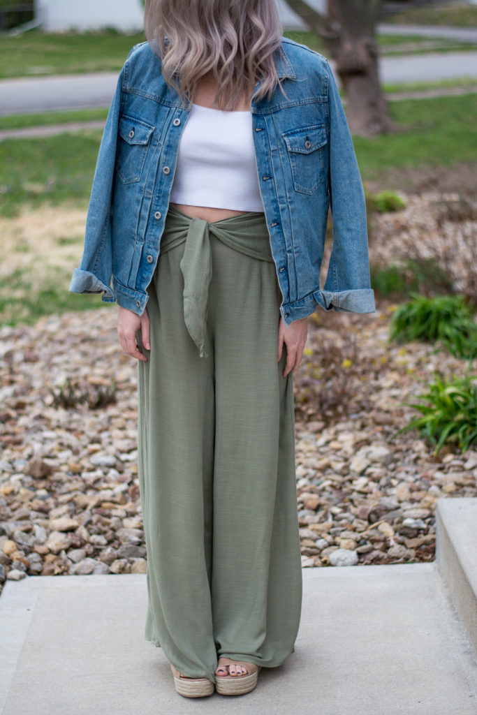 Olive Green Linen Pants + Oversized Jean Jacket. | Le Stylo Rouge