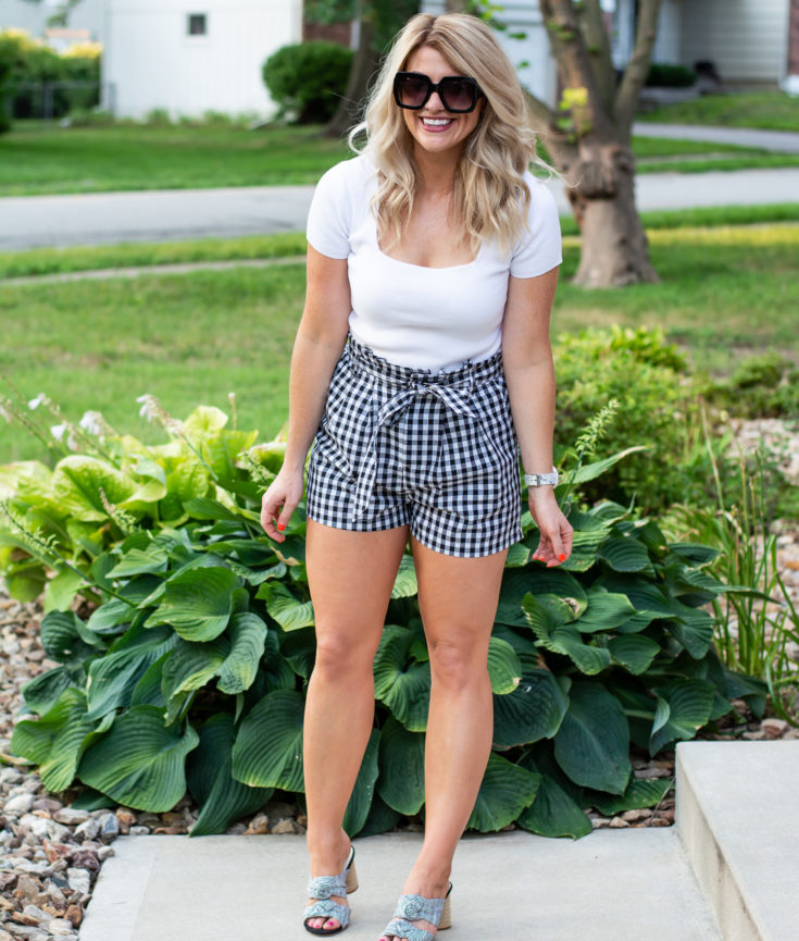 Gingham Shorts + Crop Top with Striped Sandals. | Le Stylo Rouge