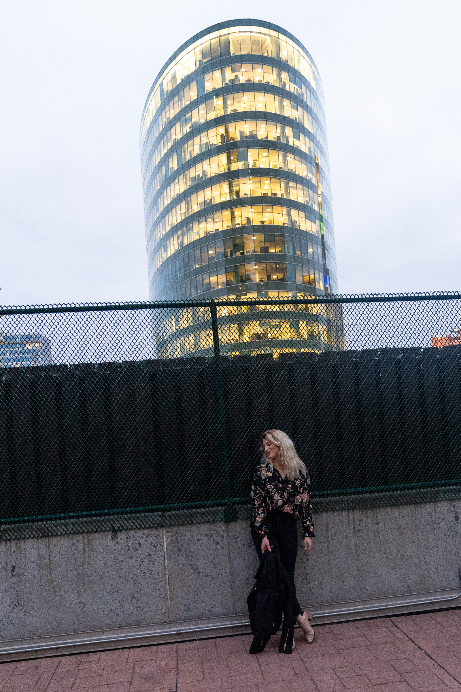 All-black Outfit in the City. | Le Stylo Rouge Blog