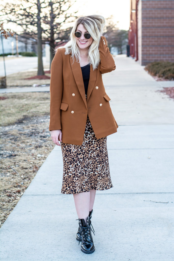 Outfit Idea: Leopard Skirt + Combat Boots. | Le Stylo Rouge