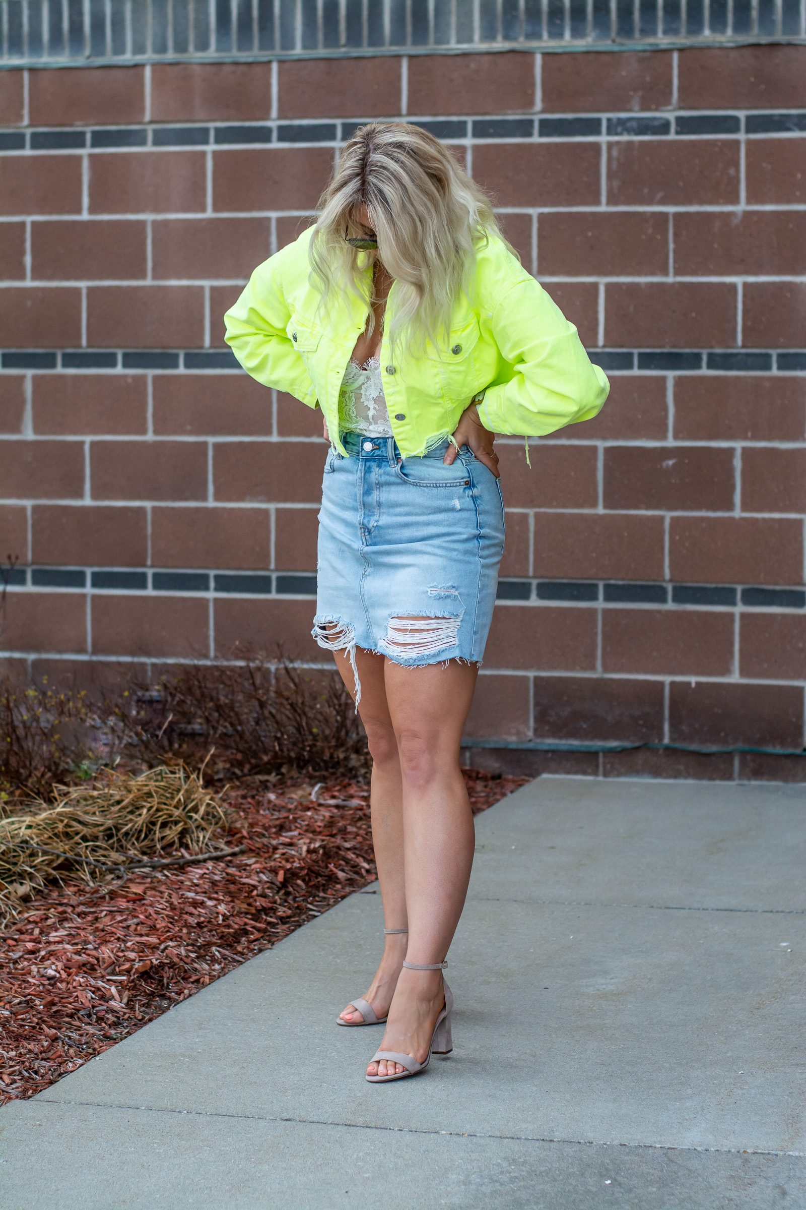 How to Wear a Cropped Neon Denim Jacket. | LSR