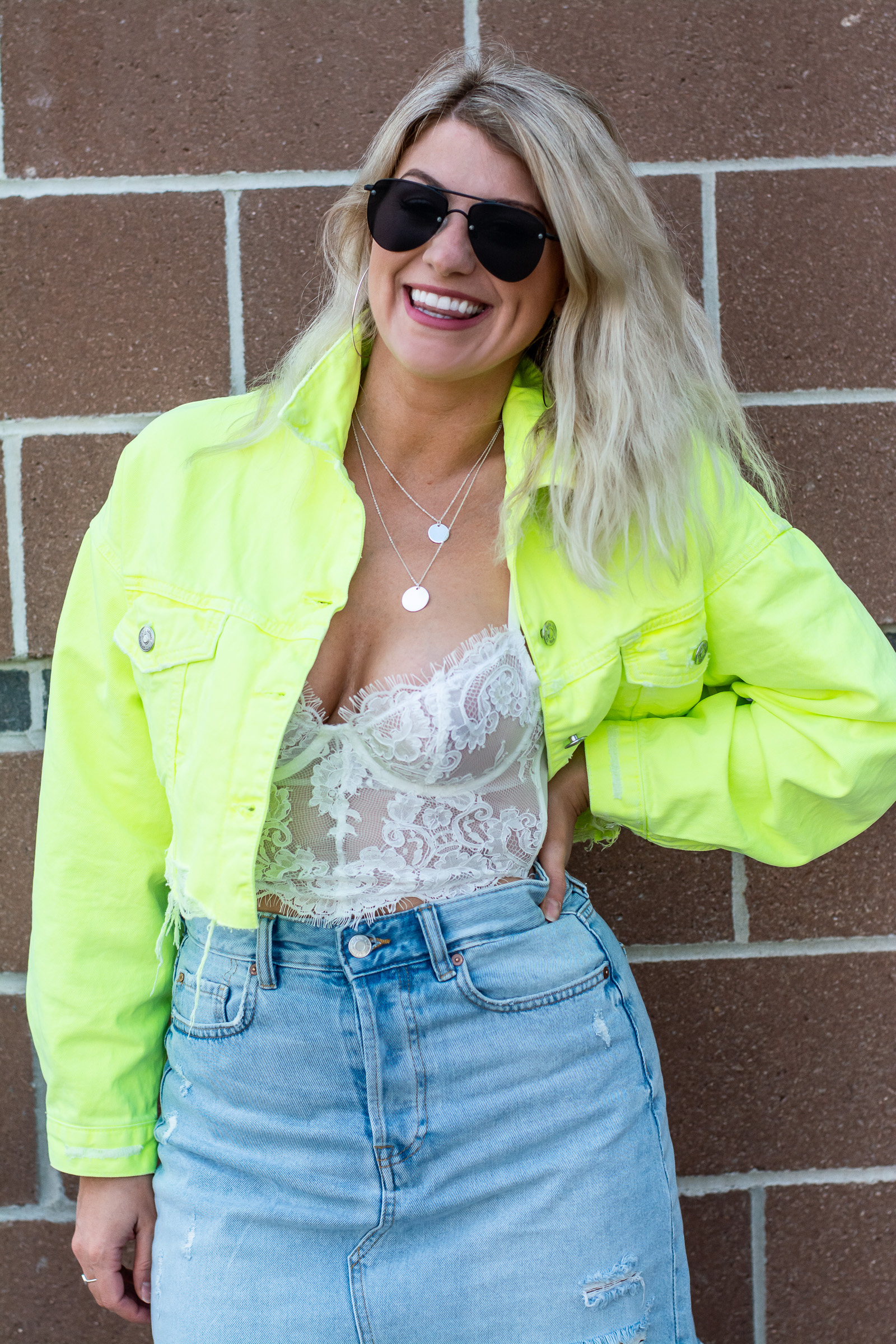 Outfit Idea Neon Kelly Kapowski. | LSR