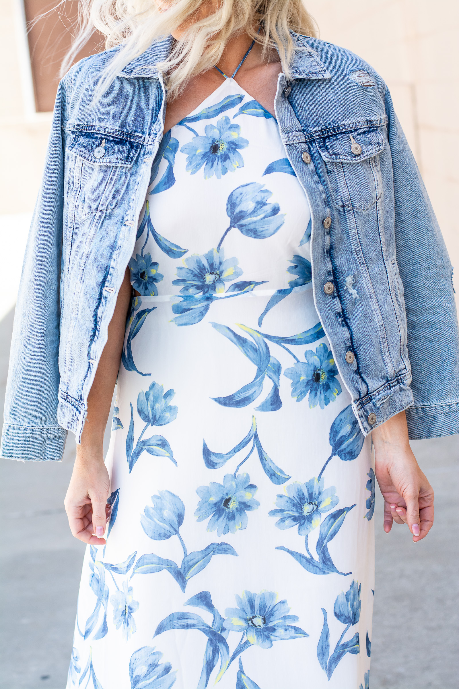 Blue + White Floral Dress for Day. | Le Stylo Rouge