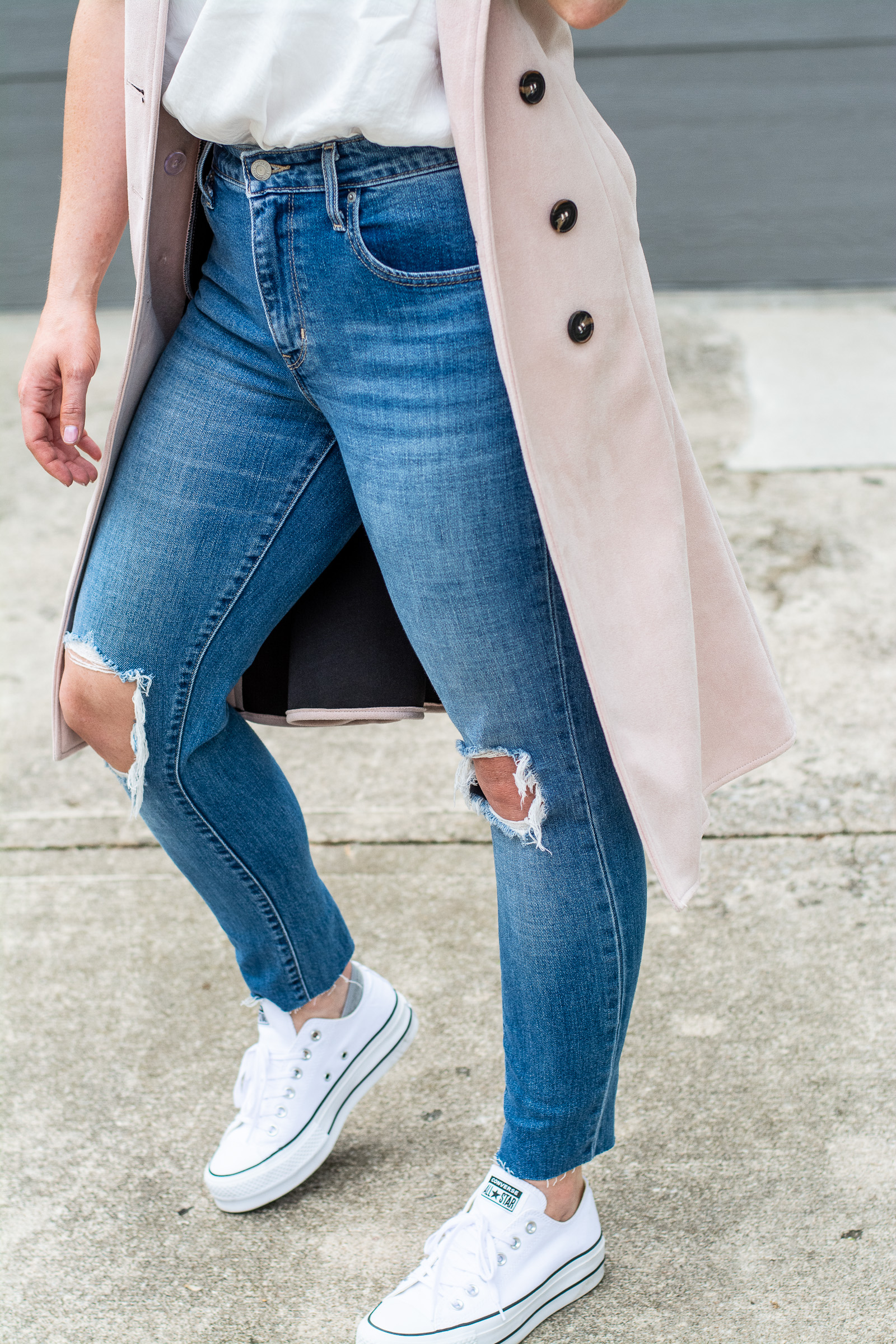 Busted-knee Jeans + White Converse Sneakers. | LSR