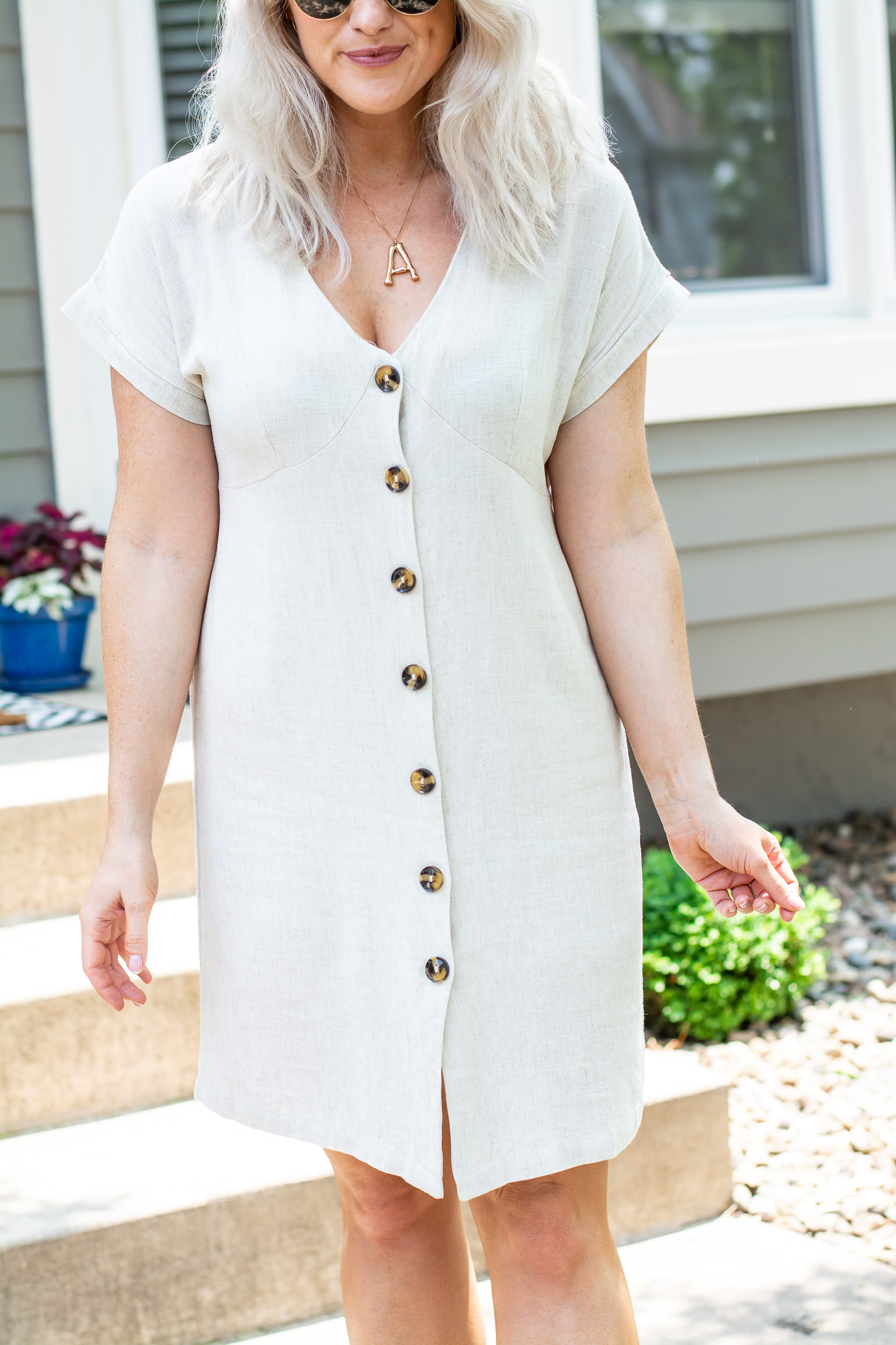 Beige Linen Button-up Dress. | LSR