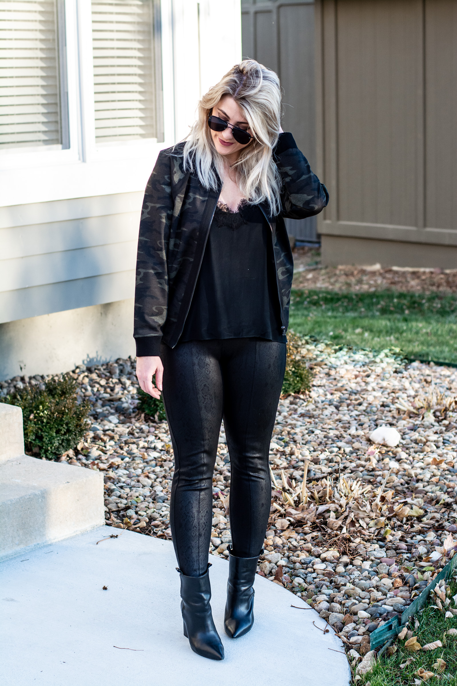 Arizona Leather Look Leggings - Wet Look - Black – Queen Of Fashion