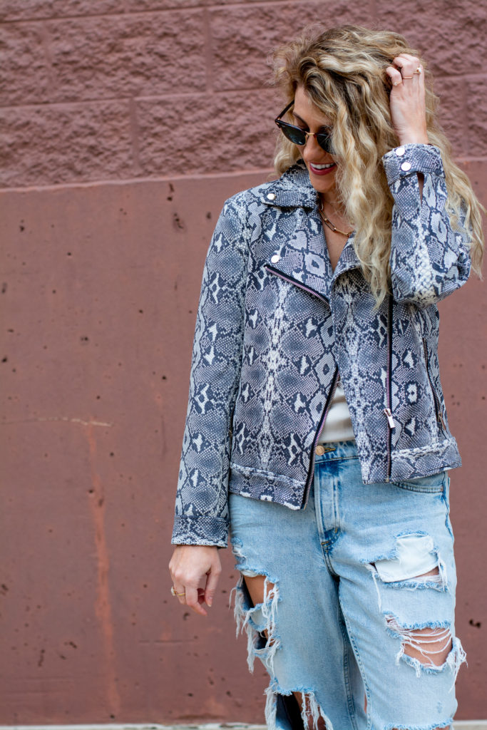 Destroyed Boyfriend Jeans + Snakeskin Jacket. | Le Stylo Rouge