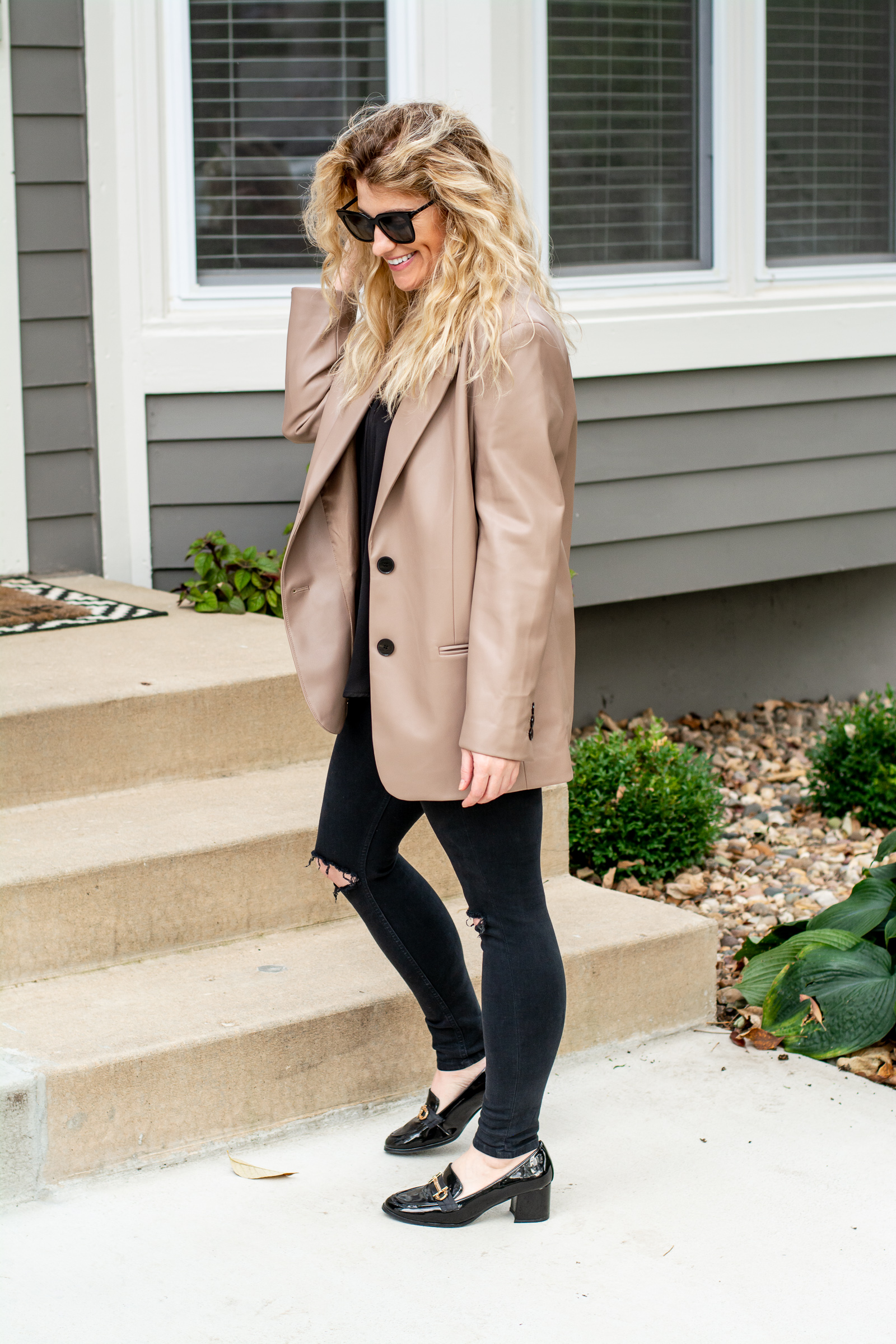 Fall #ootd: Slouchy Vegan Leather Blazer + Patent Loafers. | LSR