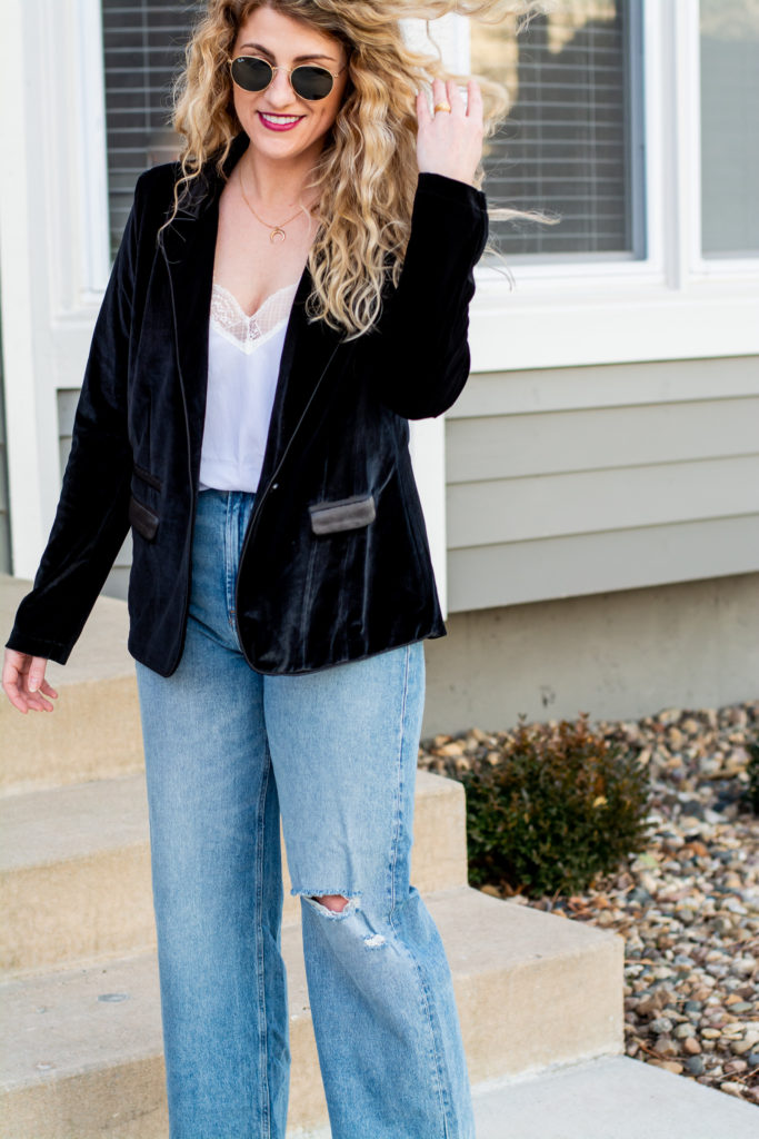 Another Velvet Blazer with Wide-Leg Jeans. | Le Stylo Rouge