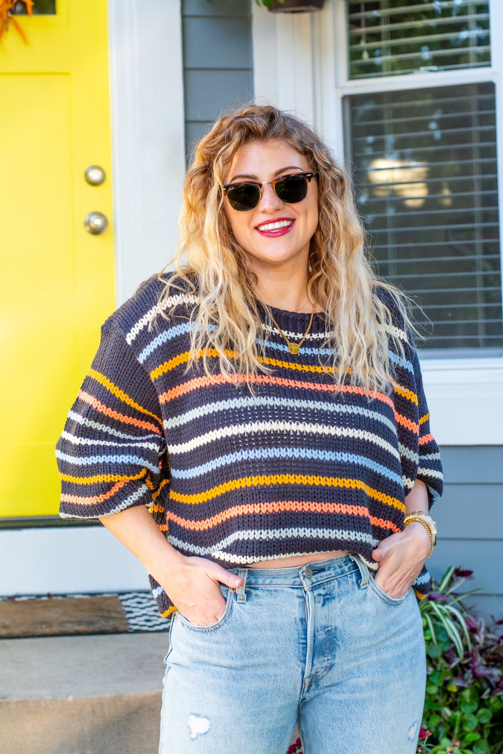 Striped Sweater with Levi's. | Le Stylo Rouge