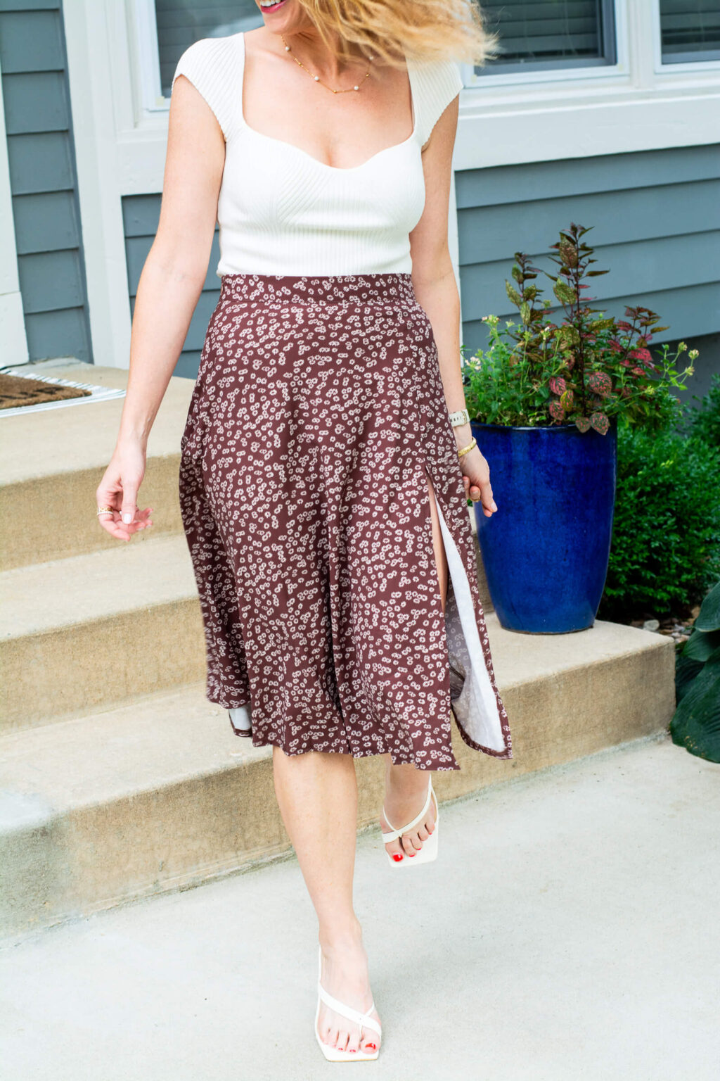 90s-Style Midi Skirt with a Summer Sweater. | LSR