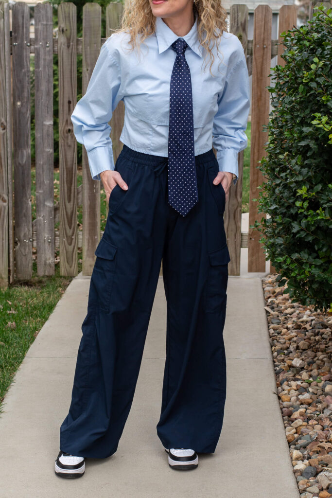 A Navy Tie with Wide-leg Cargo Pants and Sneakers. | LSR