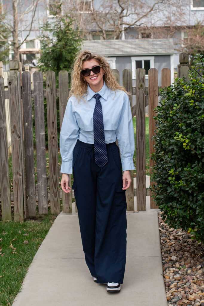 A Navy Tie with Wide-leg Cargo Pants and Sneakers. | LSR