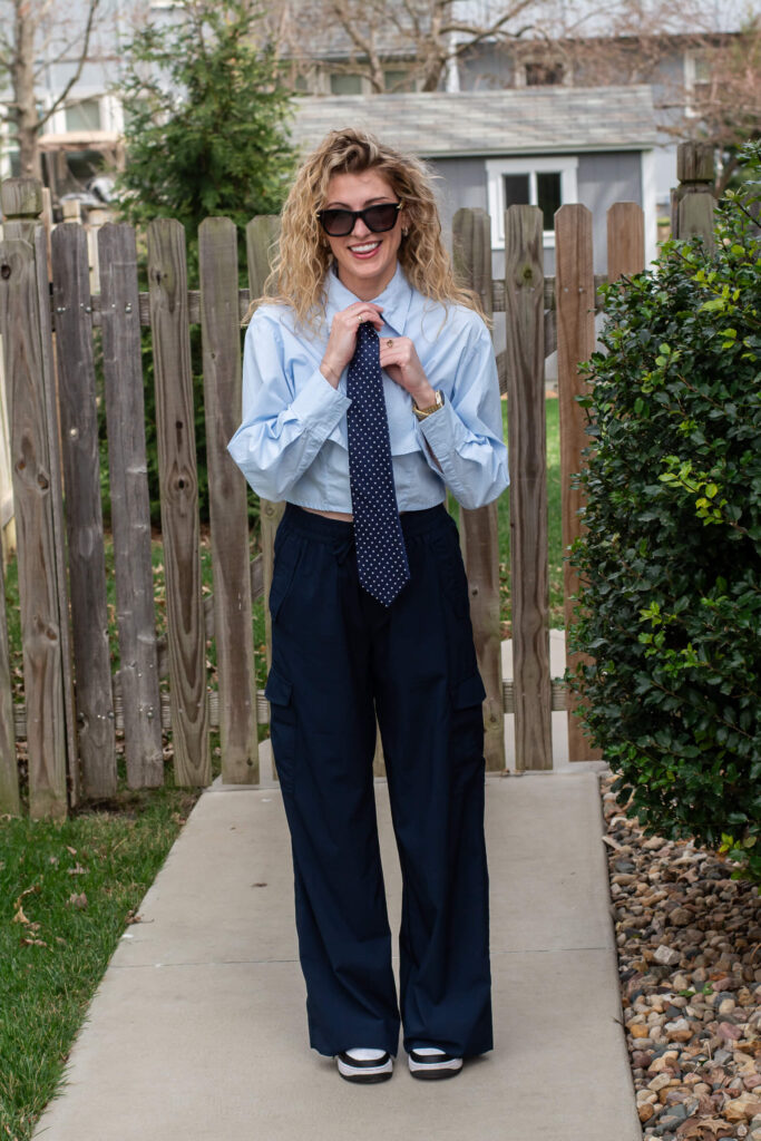 A Navy Tie with Wide-leg Cargo Pants and Sneakers. | LSR