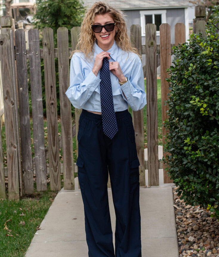 A Navy Tie with Wide-leg Cargo Pants and Sneakers. | LSR